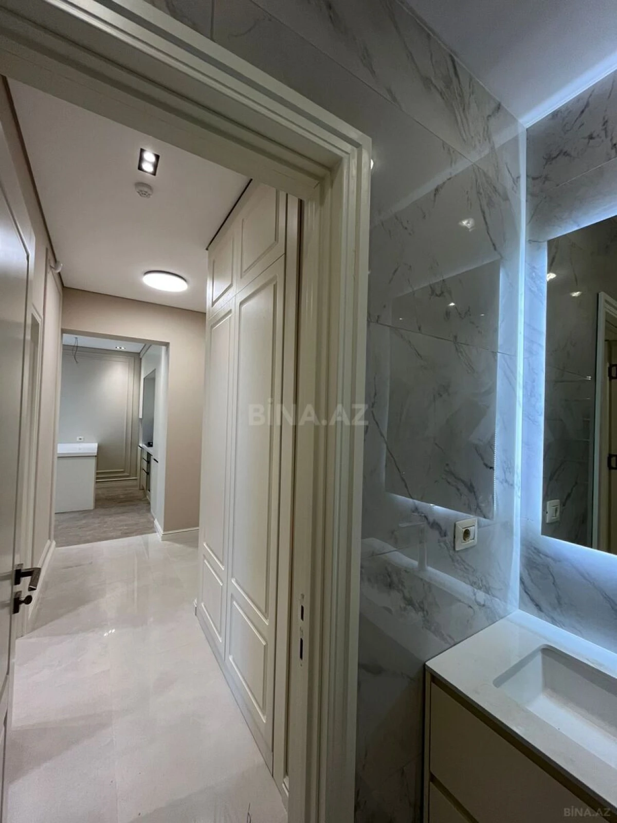 Satılır 3 otaqlı mənzil 70 m²