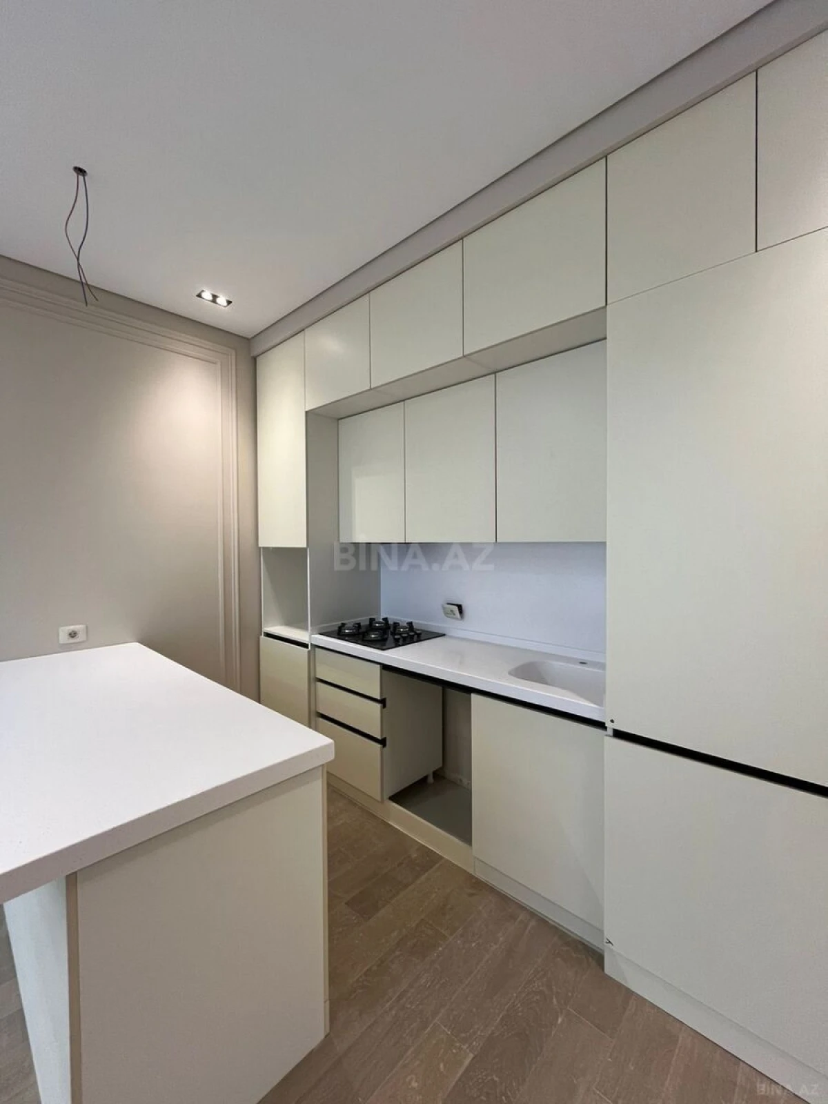 Satılır 3 otaqlı mənzil 70 m²