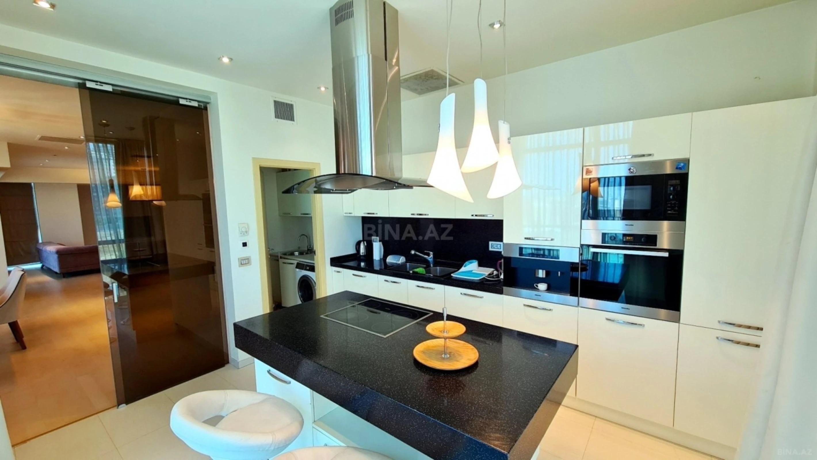 Satılır 4 otaqlı mənzil 185 m²