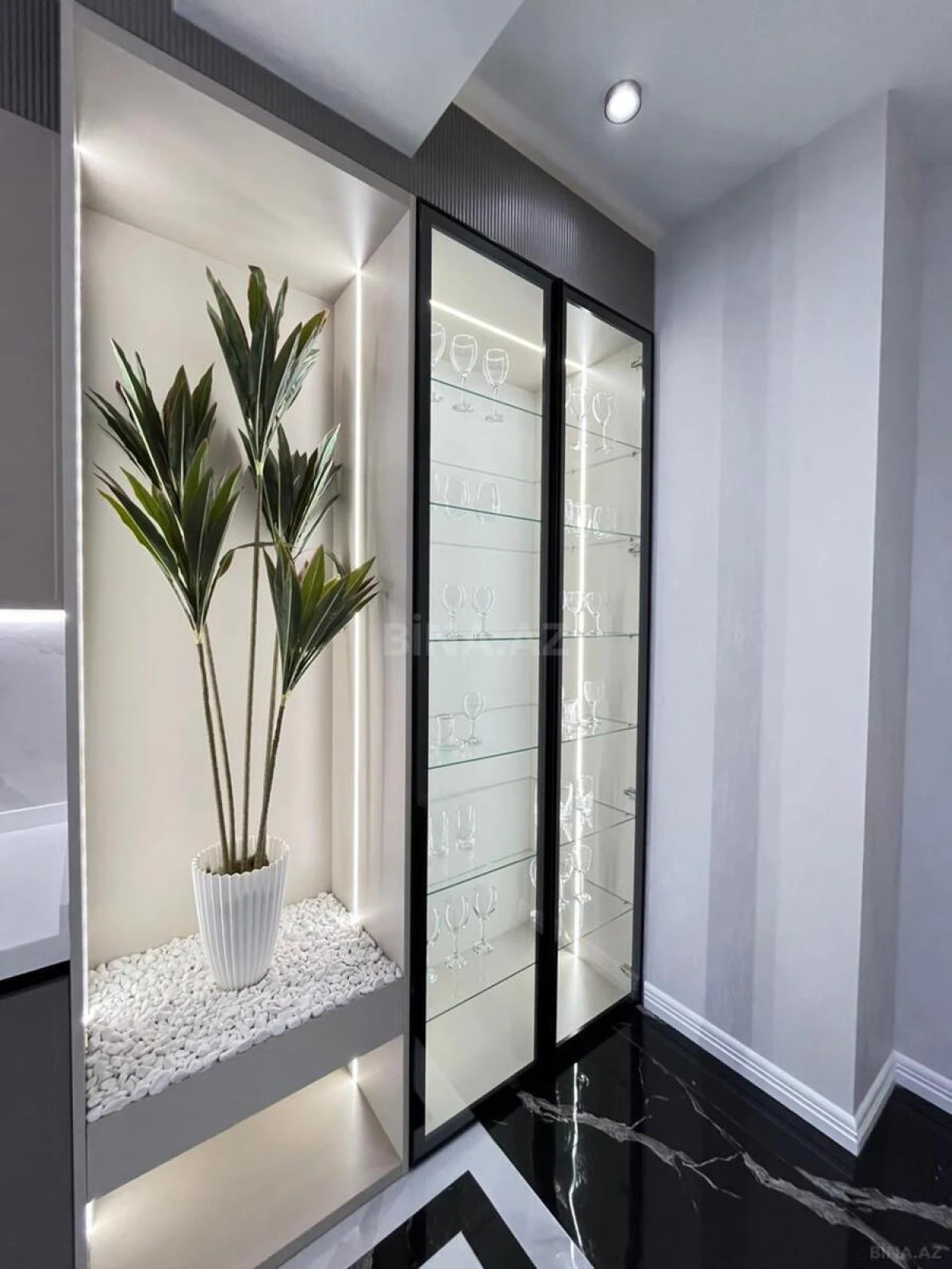 Satılır 3 otaqlı mənzil 120 m²