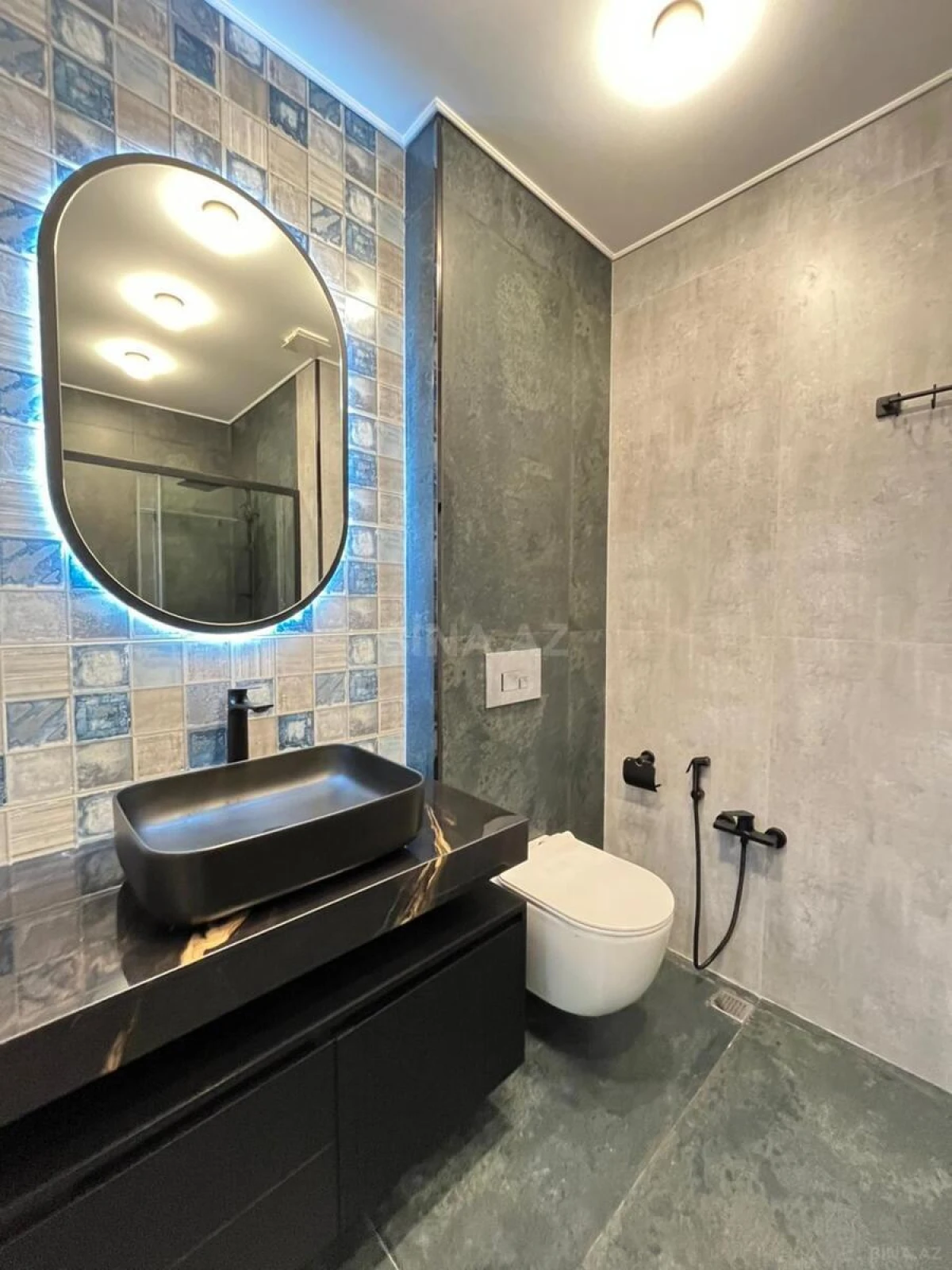 Satılır 3 otaqlı mənzil 120 m²
