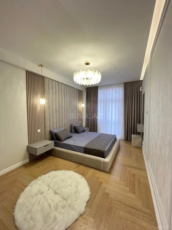 Satılır 3 otaqlı mənzil 120 m²