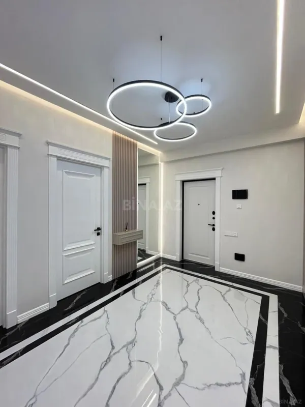Satılır 3 otaqlı mənzil 120 m²