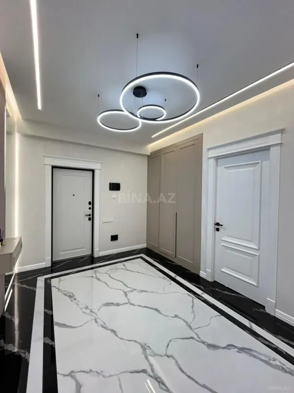 Satılır 3 otaqlı mənzil 120 m²