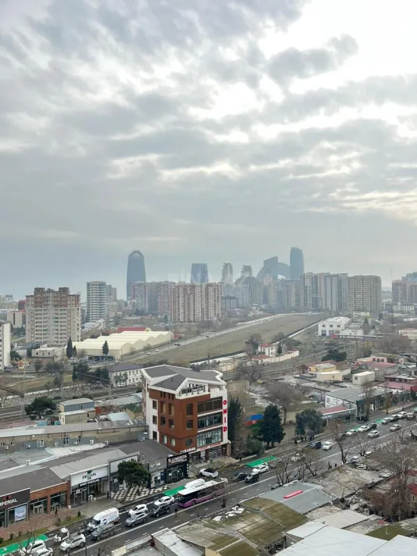 Satılır 3 otaqlı mənzil 120 m²