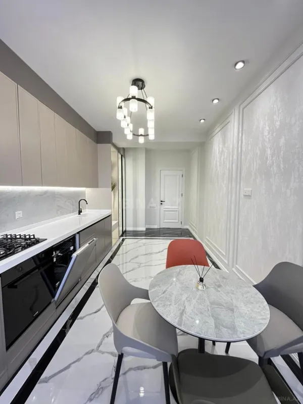 Satılır 3 otaqlı mənzil 120 m²