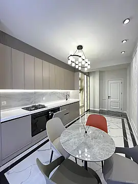 Satılır 3 otaqlı mənzil 120 m²