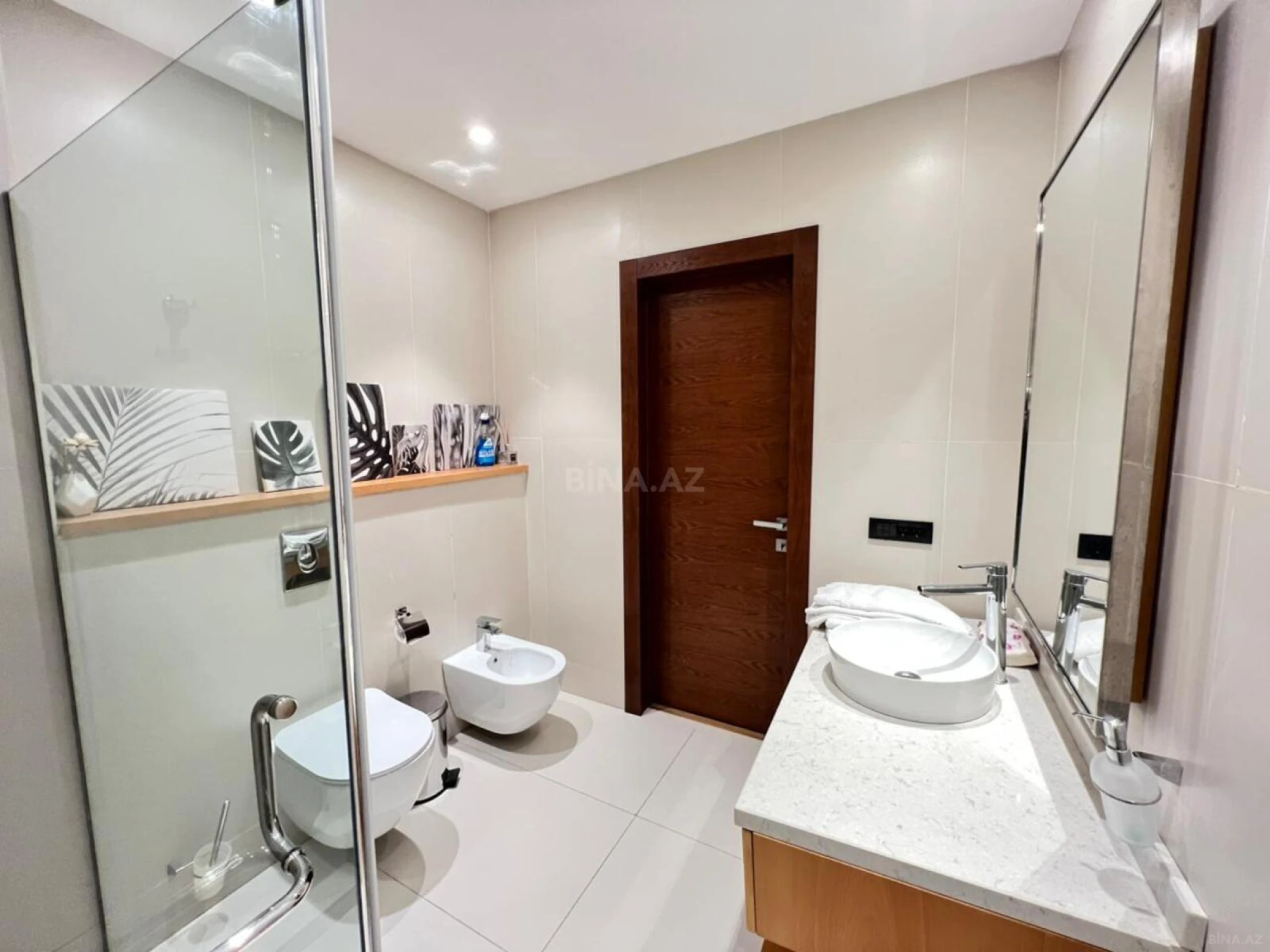 Satılır 1 otaqlı mənzil 56 m²