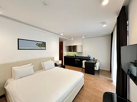 Satılır 1 otaqlı mənzil 56 m²