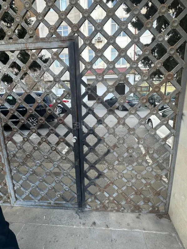 Satılır 3 otaqlı mənzil 126 m²