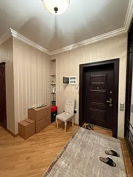 Satılır 3 otaqlı mənzil 126 m²