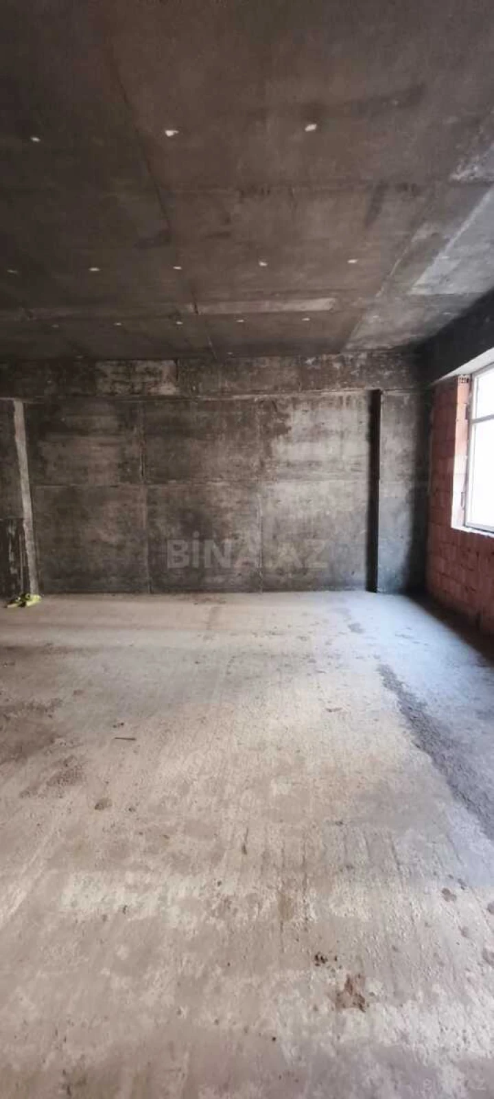 Satılır 6 otaqlı həyət evi 400 m²