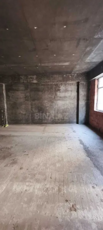 Satılır 6 otaqlı həyət evi 400 m²