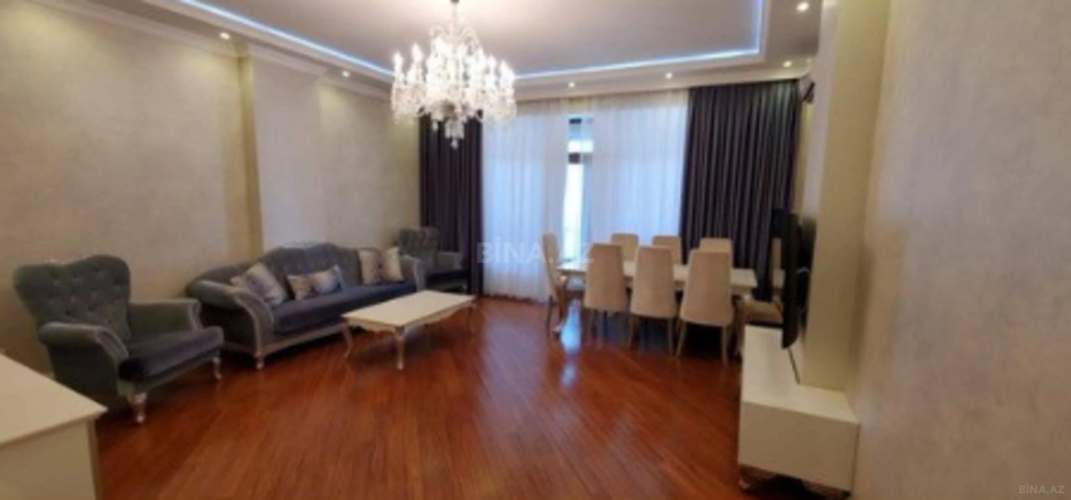 Satılır 3 otaqlı mənzil 110 m²