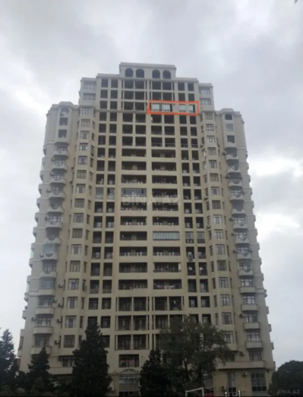 Satılır 3 otaqlı mənzil 110 m²