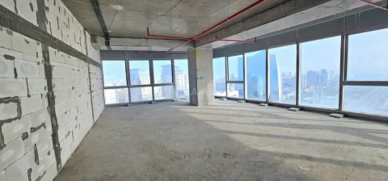 Satılır 3 otaqlı mənzil 139 m²