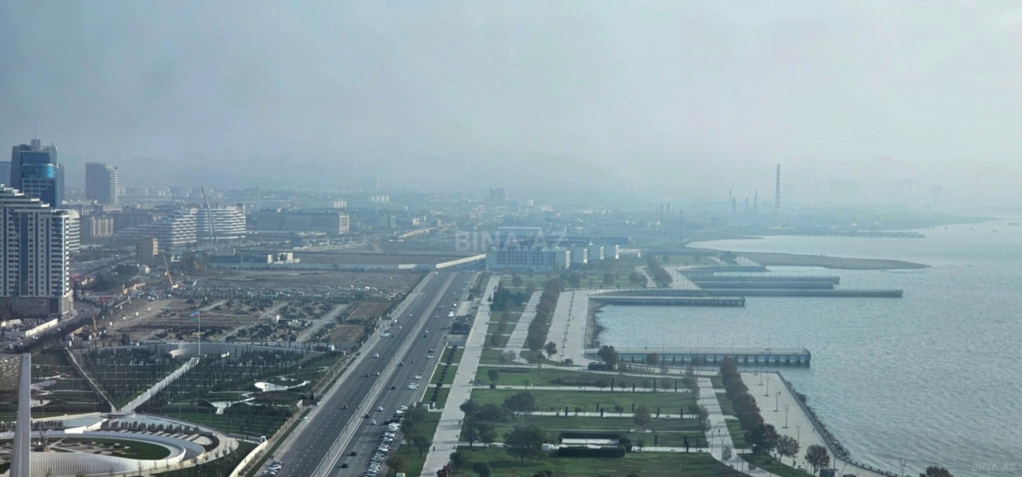 Satılır 3 otaqlı mənzil 139 m²