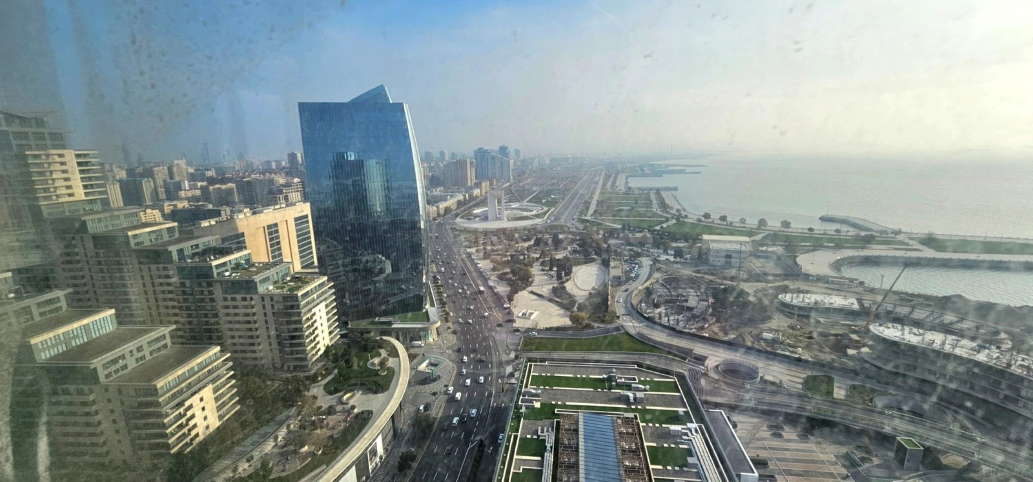 Satılır 3 otaqlı mənzil 139 m²