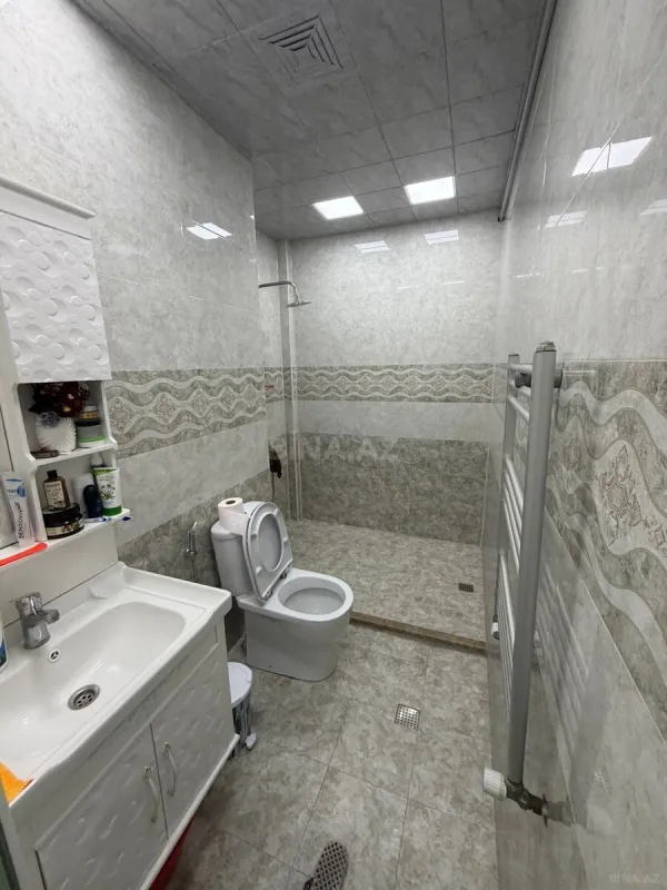 Satılır 4 otaqlı mənzil 154 m²