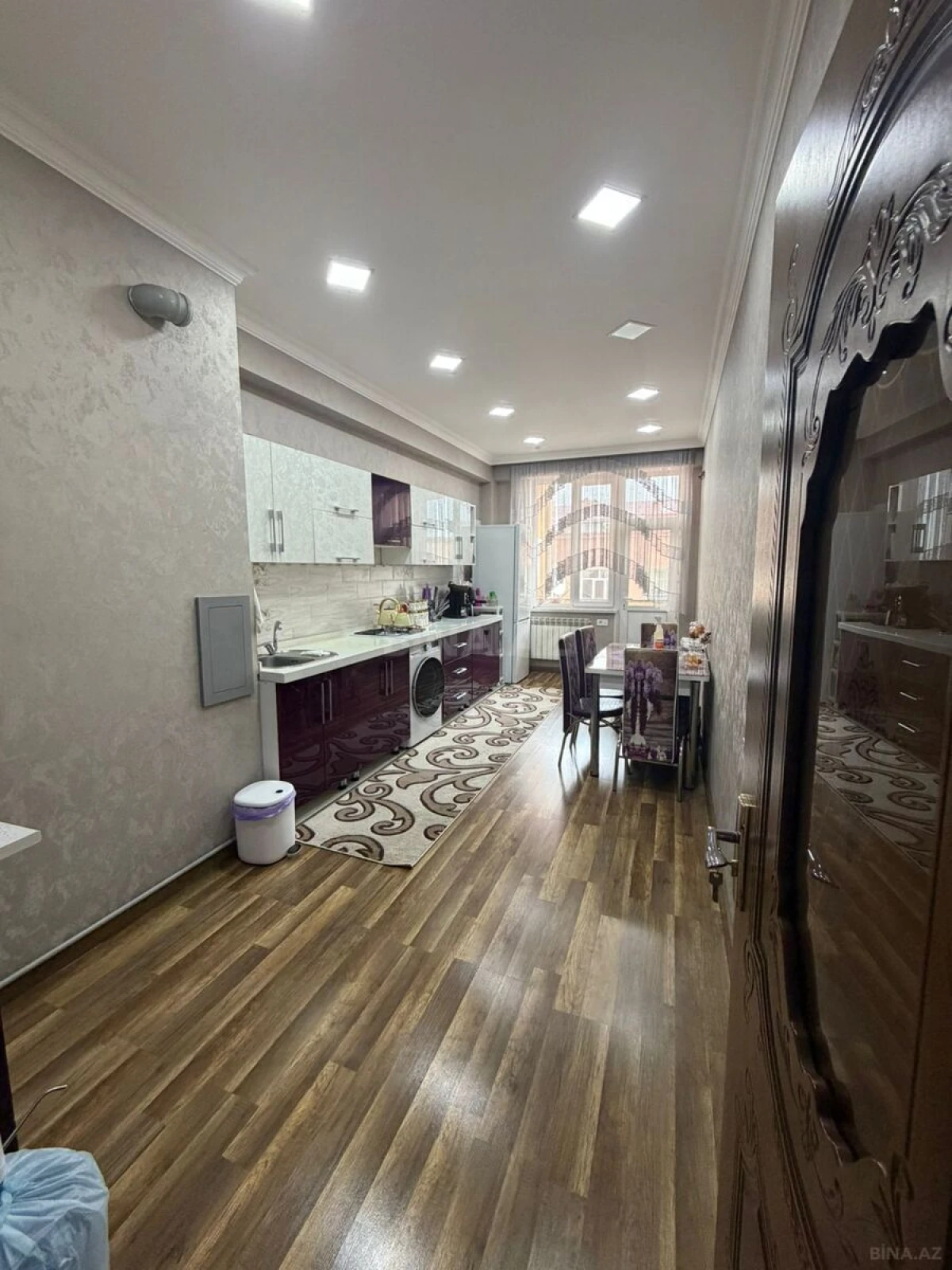 Satılır 4 otaqlı mənzil 154 m²