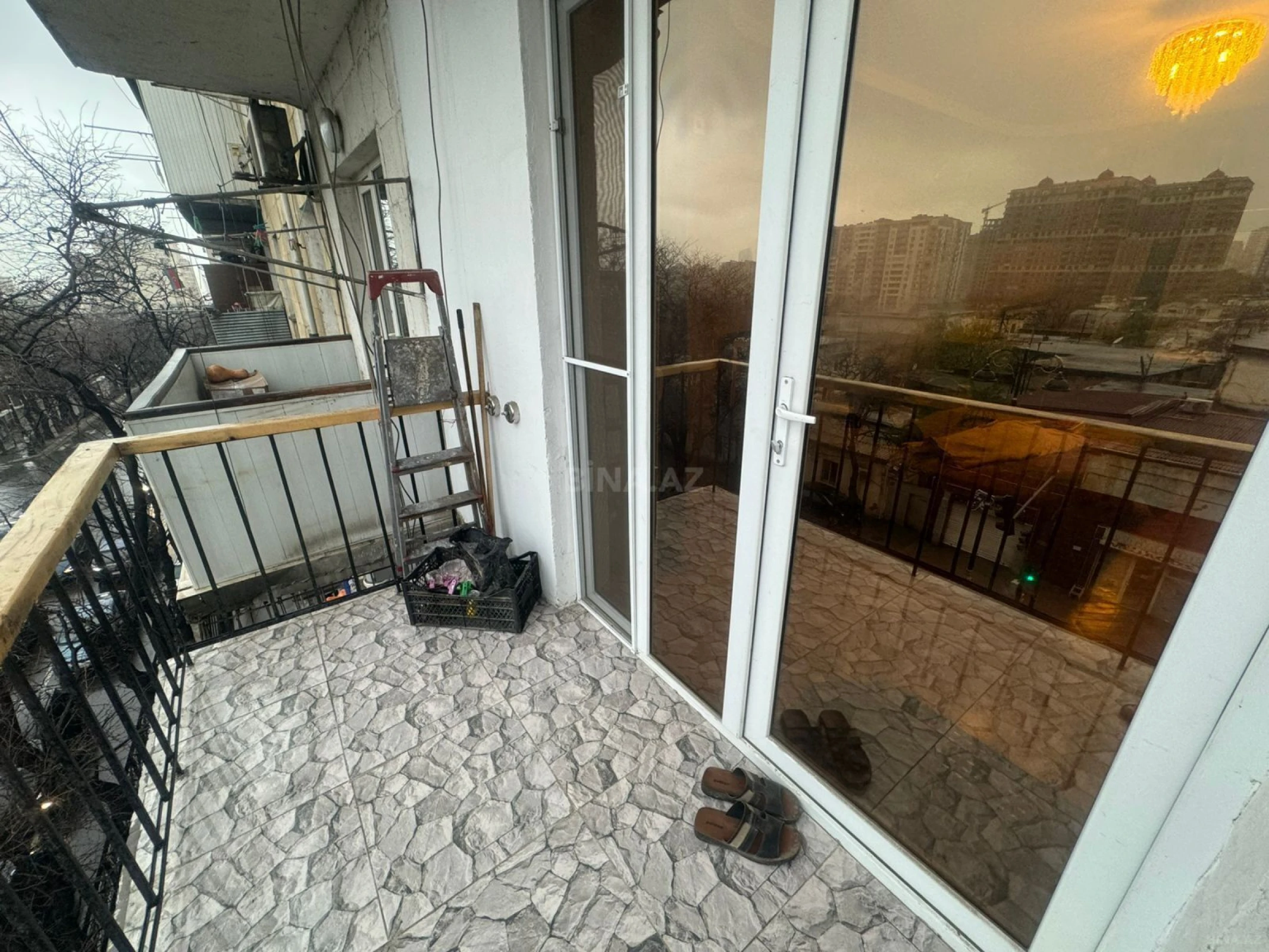 Kirayə verilir 3 otaqlı mənzil 120 m²