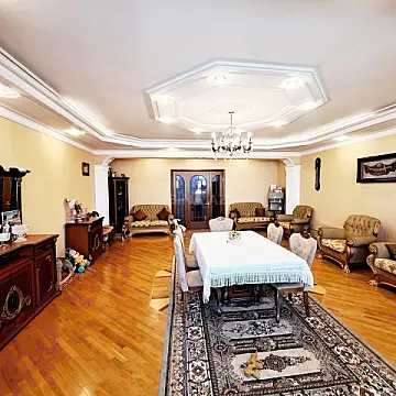 Satılır 3 otaqlı mənzil 165 m²