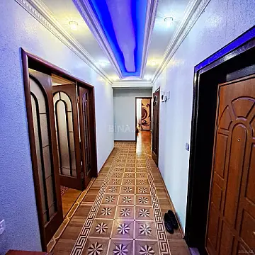 Satılır 3 otaqlı mənzil 165 m²