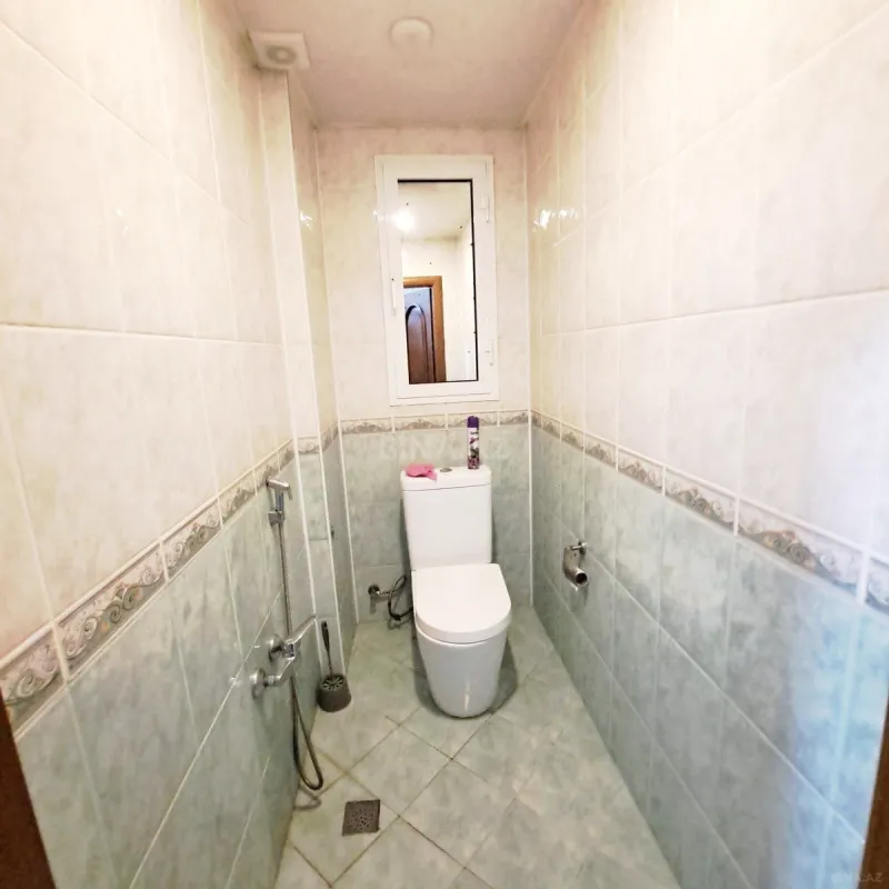 Satılır 3 otaqlı mənzil 165 m²