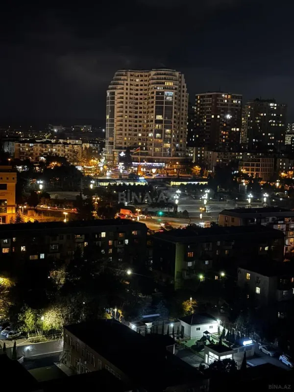 Satılır 3 otaqlı mənzil 125 m²