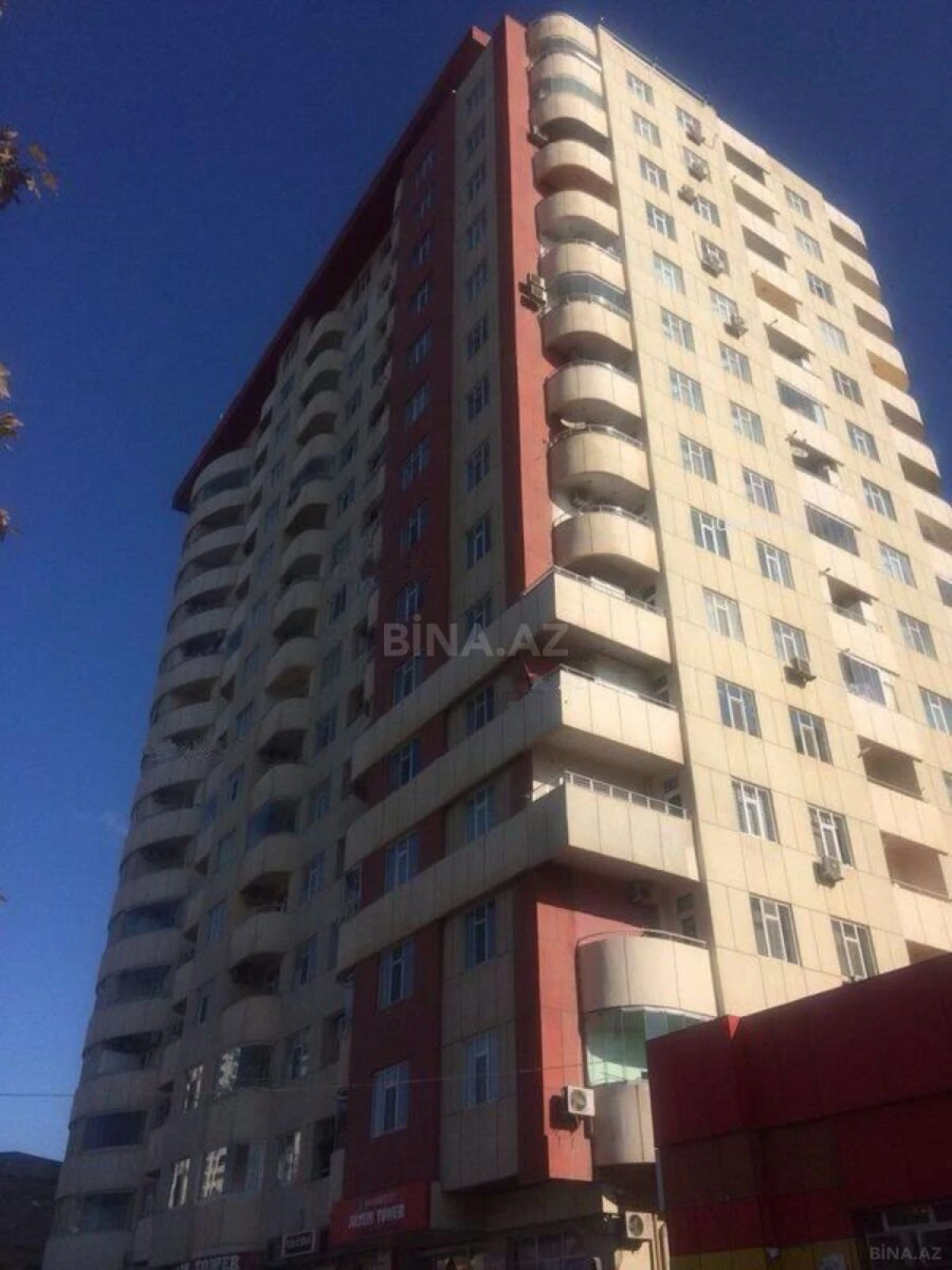 Satılır 2 otaqlı mənzil 124 m²