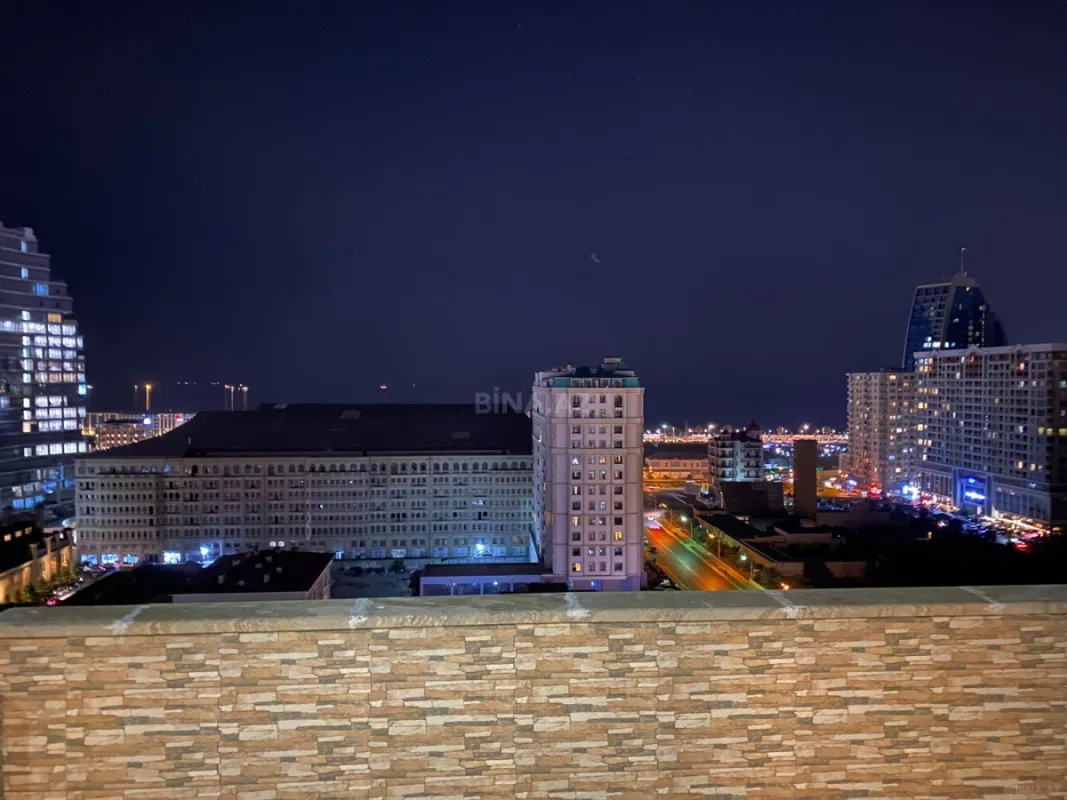 Satılır 2 otaqlı mənzil 124 m²