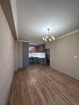 Satılır 3 otaqlı mənzil 82 m²