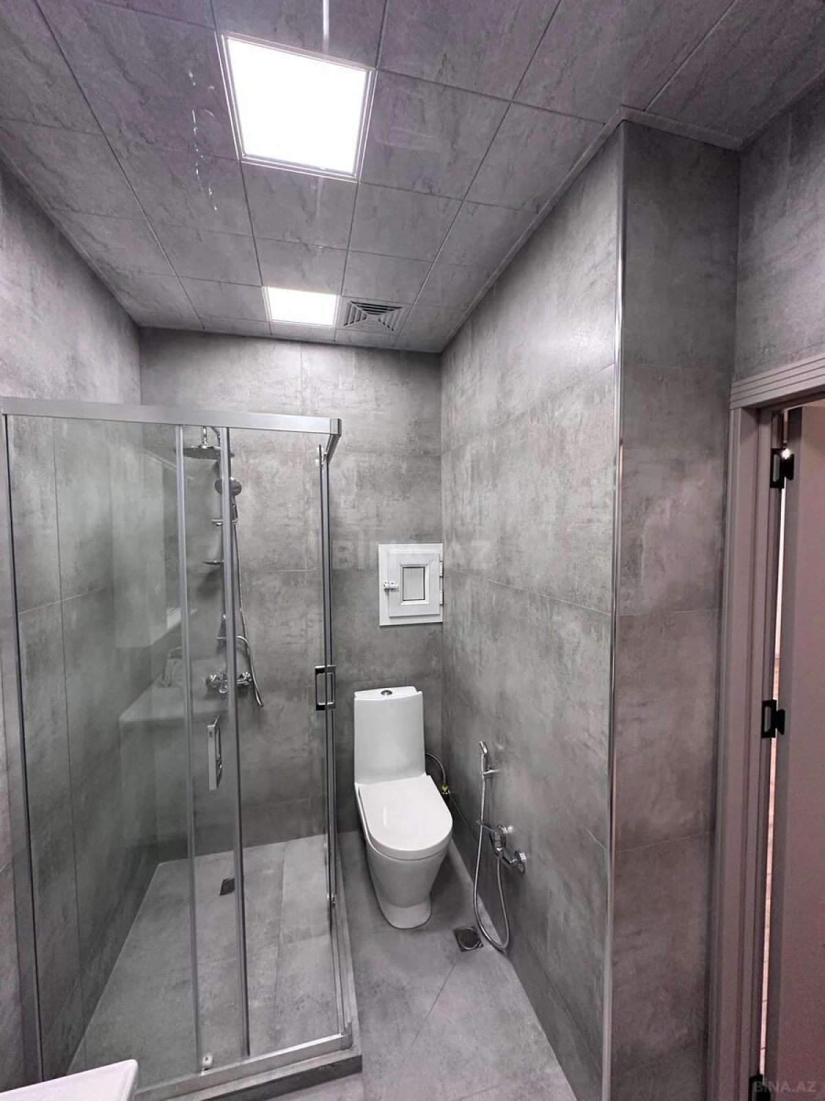 Satılır 3 otaqlı mənzil 82 m²