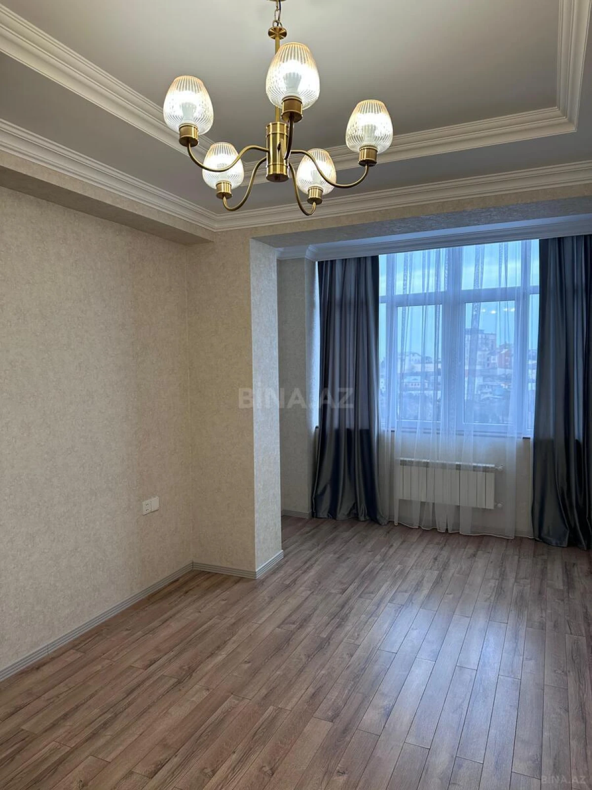 Satılır 3 otaqlı mənzil 82 m²