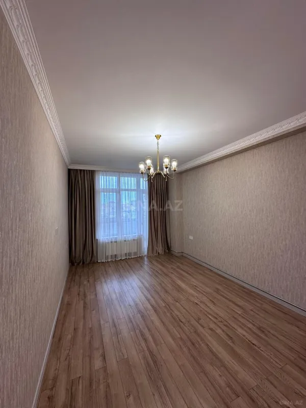 Satılır 3 otaqlı mənzil 82 m²