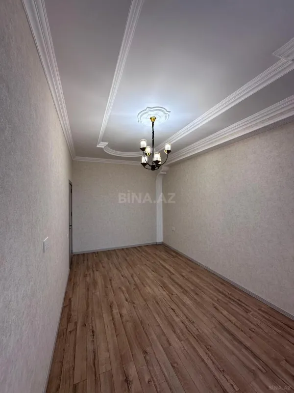 Satılır 3 otaqlı mənzil 82 m²