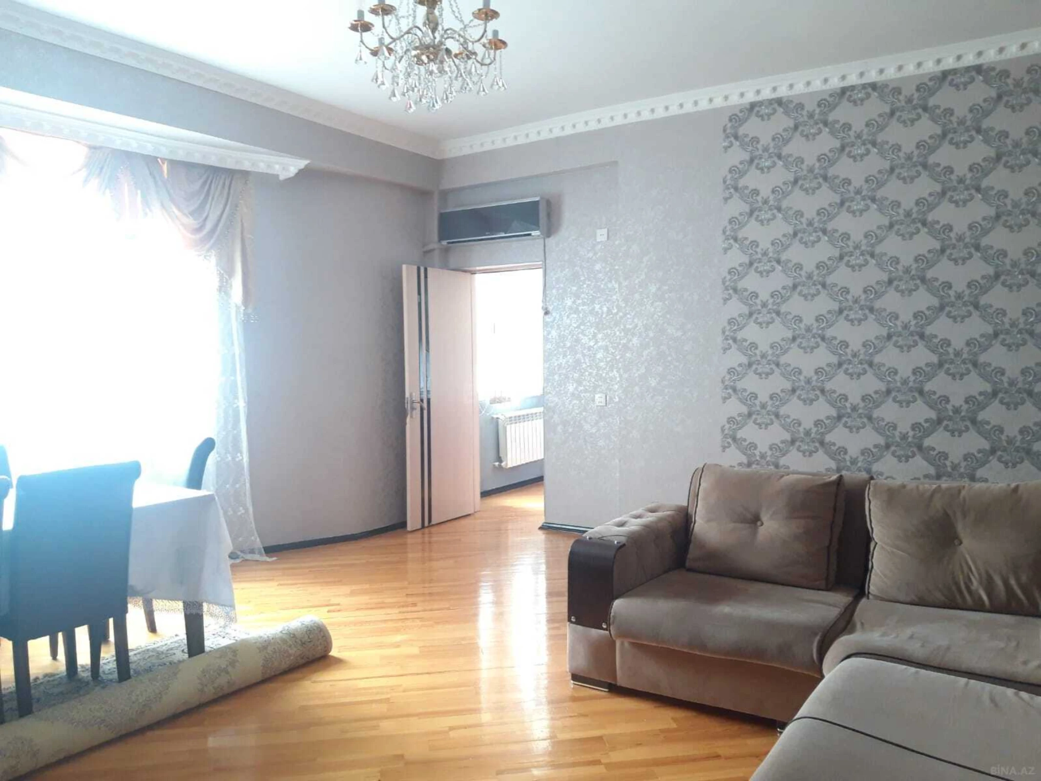 Satılır 2 otaqlı mənzil 67 m²