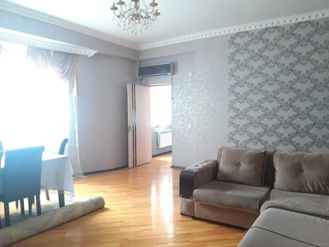 Satılır 2 otaqlı mənzil 67 m²