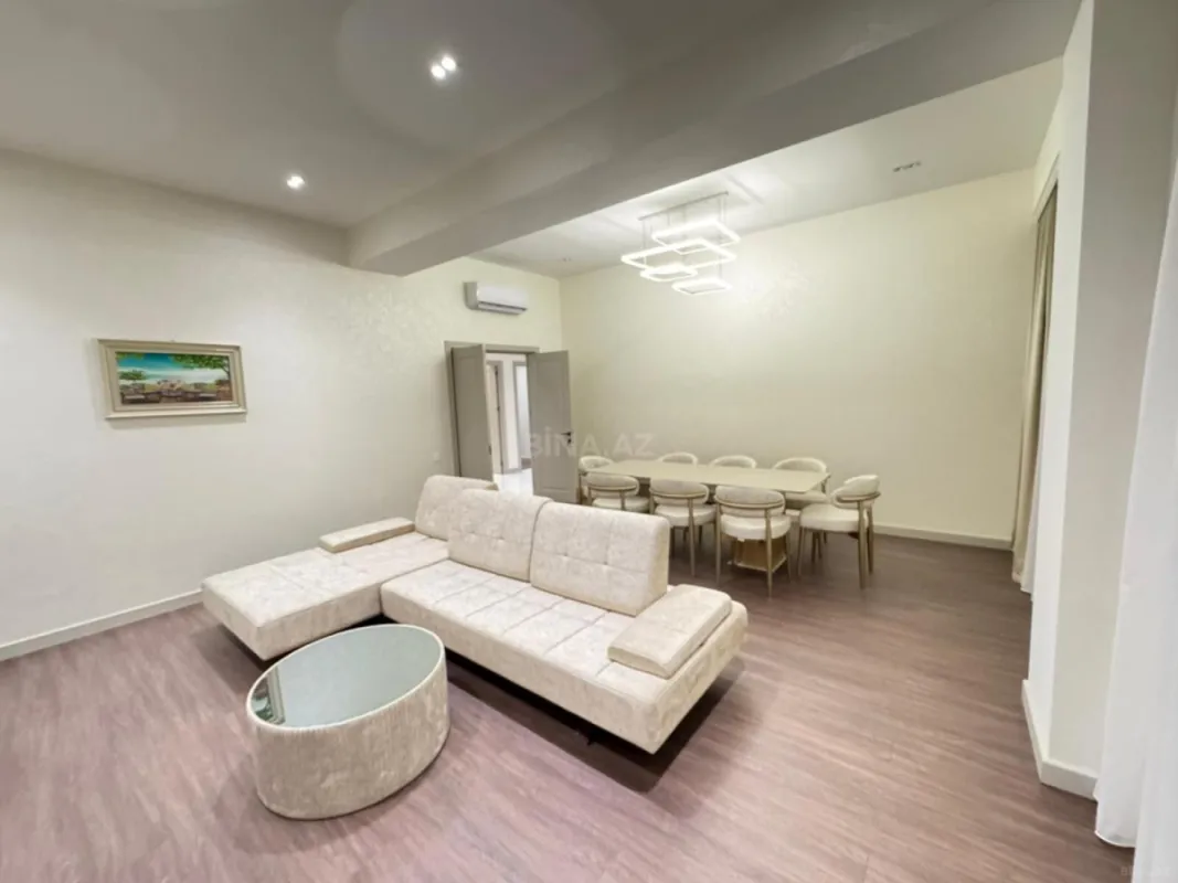 Kirayə verilir 3 otaqlı mənzil 140 m²