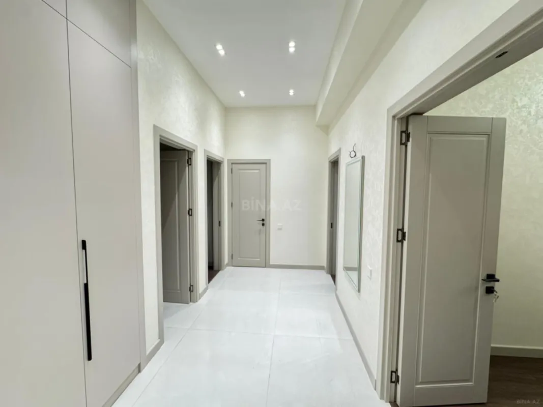 Kirayə verilir 3 otaqlı mənzil 140 m²