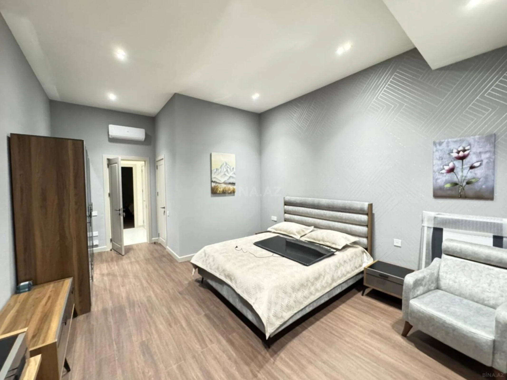 Kirayə verilir 3 otaqlı mənzil 140 m²