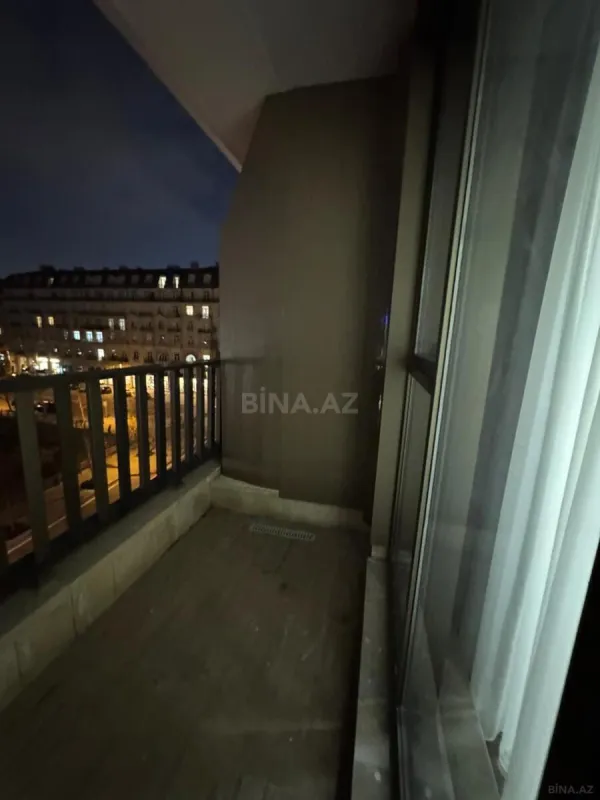 Kirayə verilir 3 otaqlı mənzil 140 m²