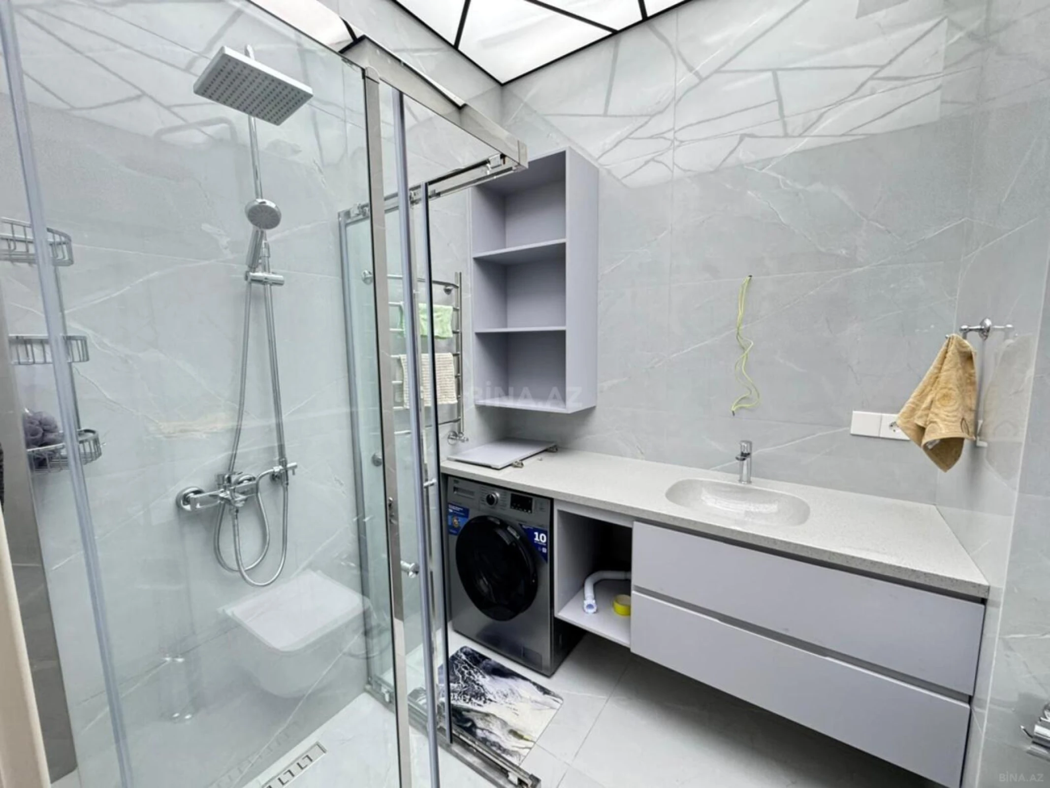 Kirayə verilir 3 otaqlı mənzil 140 m²