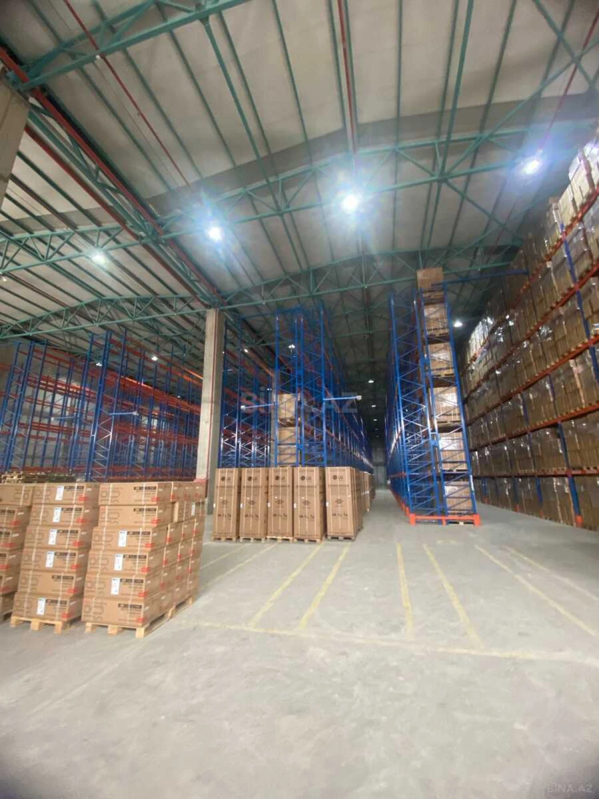 Kirayə verilir obyekt 1000 m²