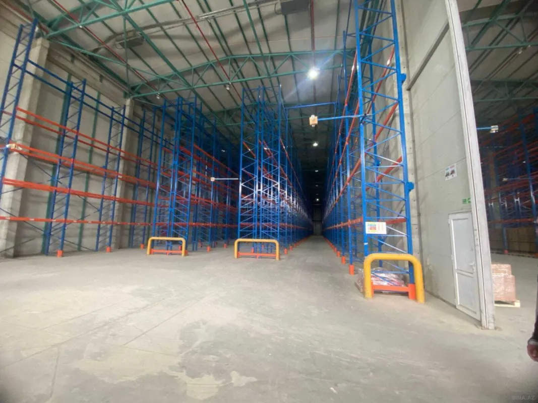 Kirayə verilir obyekt 1000 m²