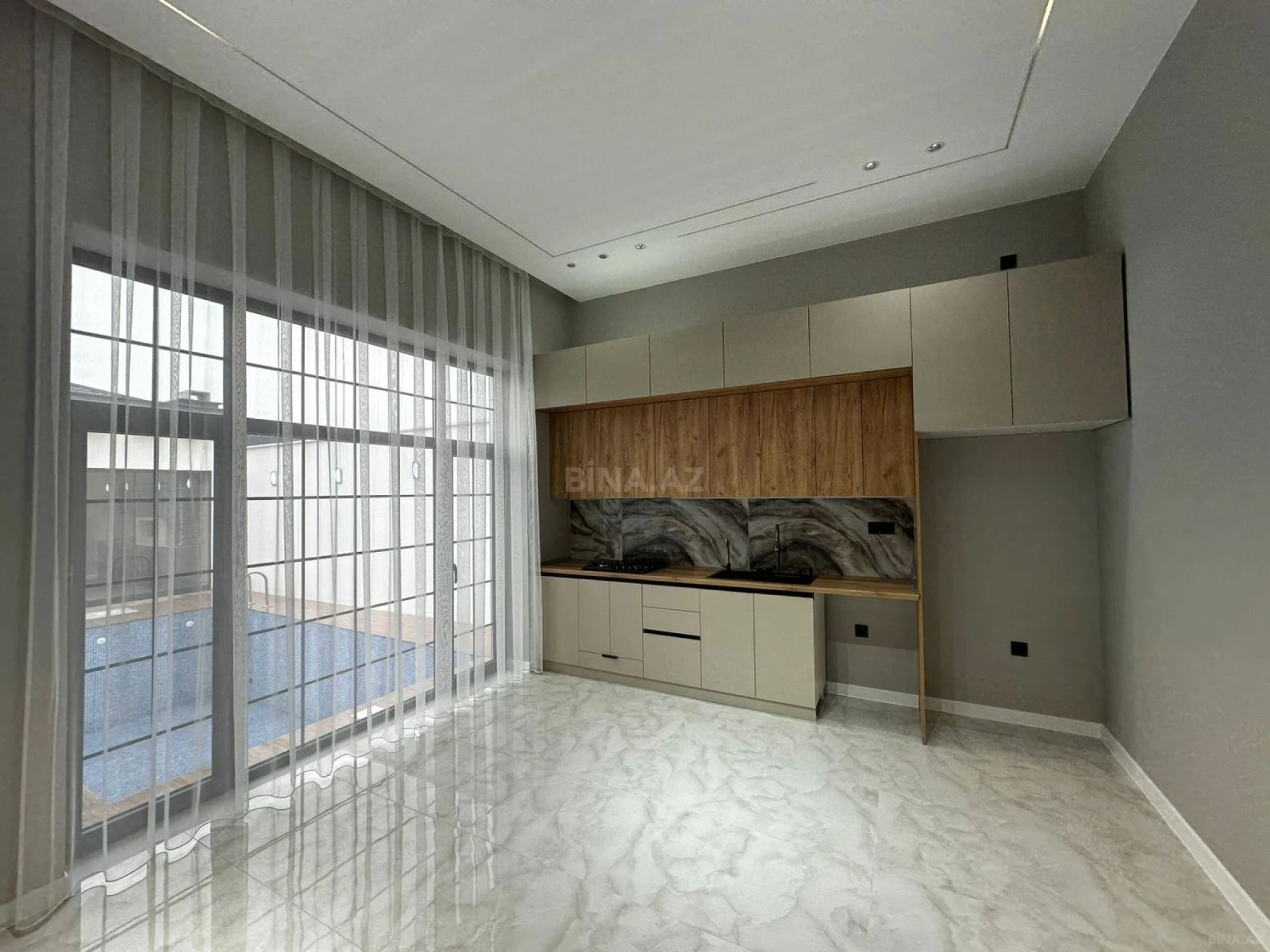 Satılır 4 otaqlı həyət evi 160 m²
