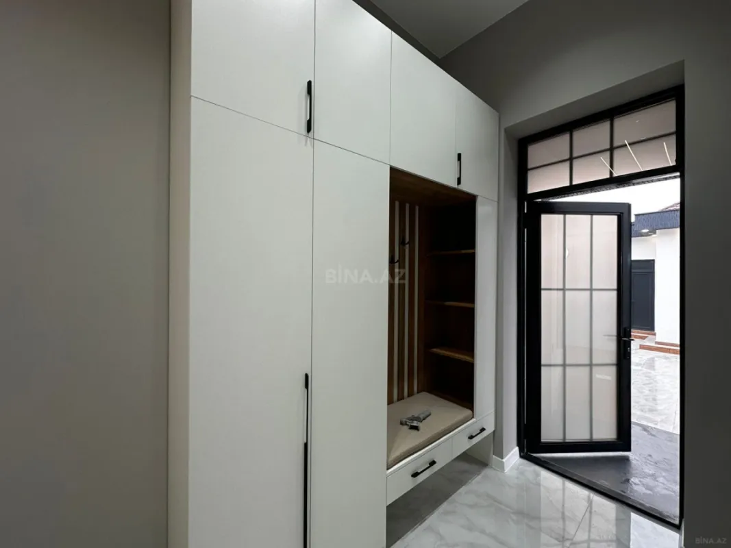 Satılır 4 otaqlı həyət evi 160 m²