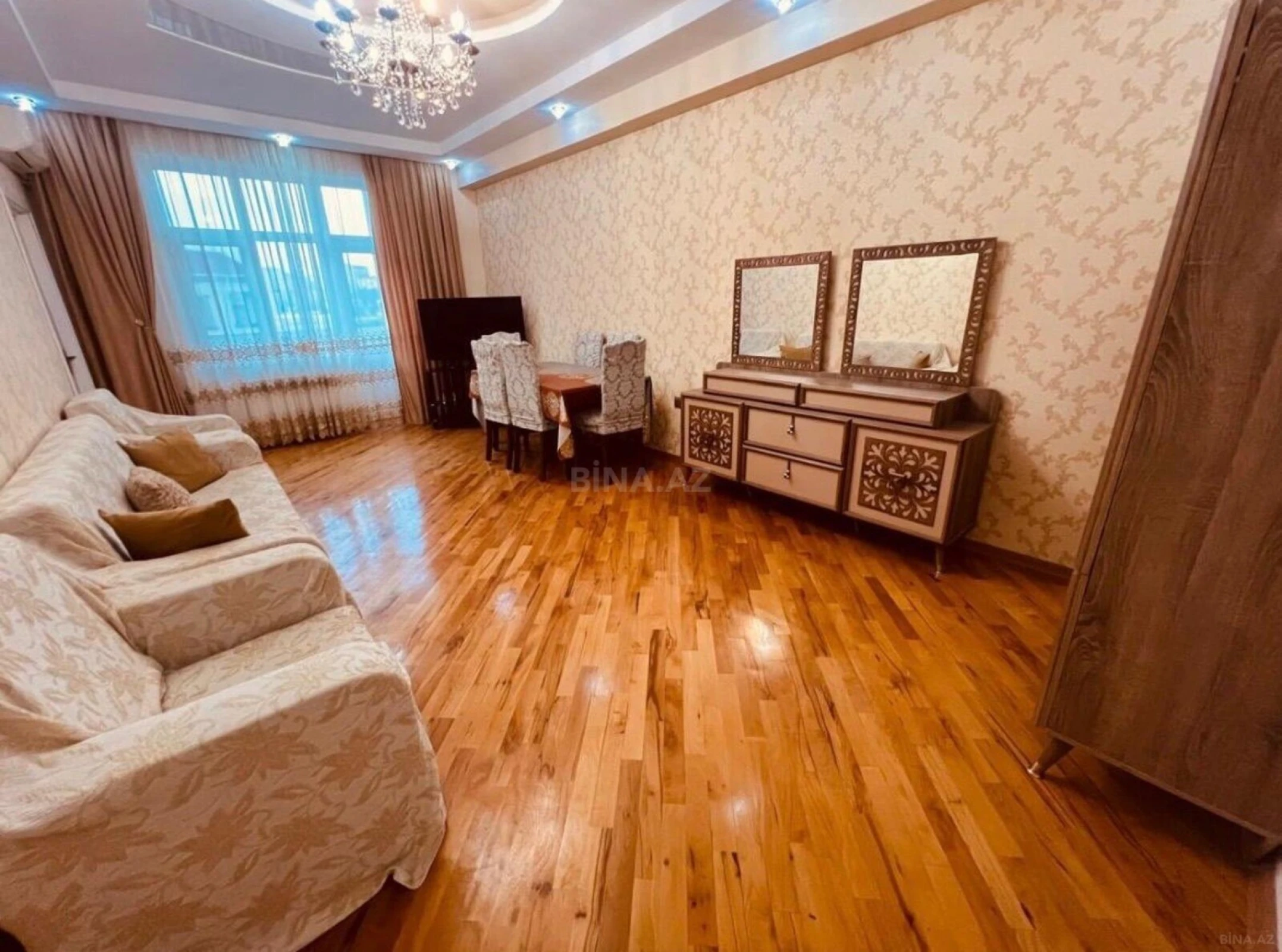 Satılır 3 otaqlı mənzil 95 m²