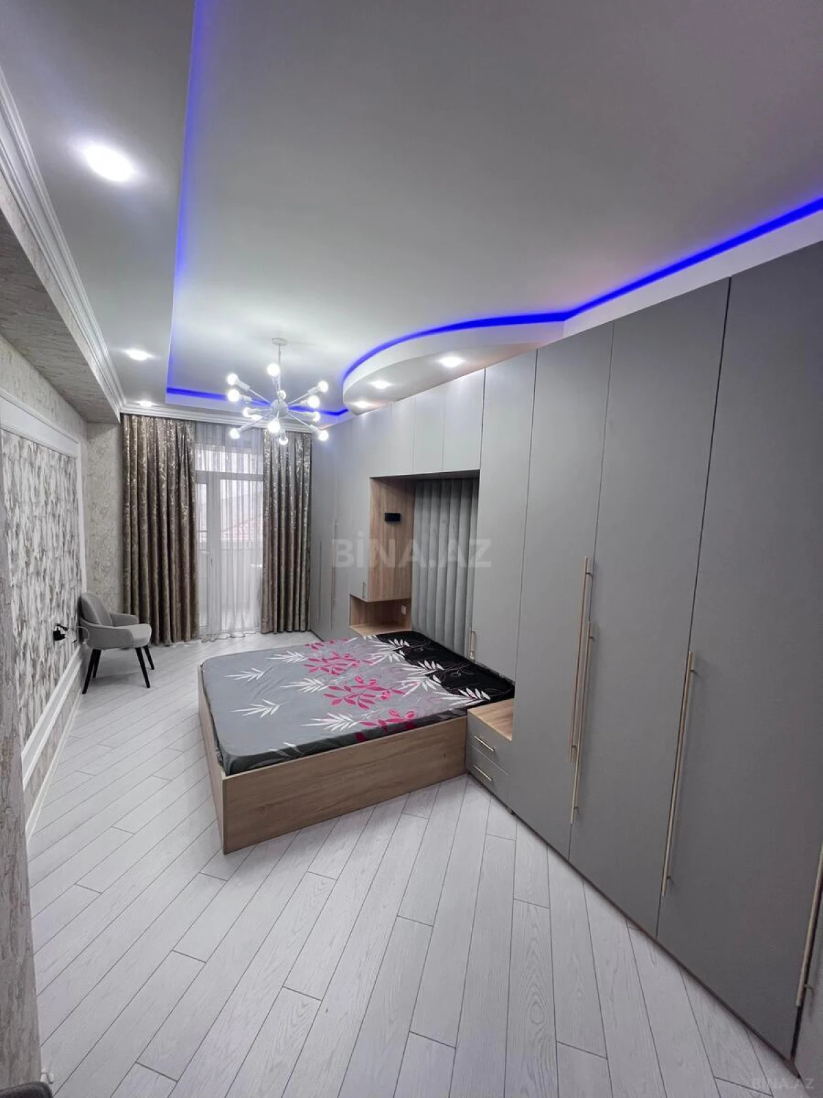 Satılır 2 otaqlı mənzil 74.1 m²