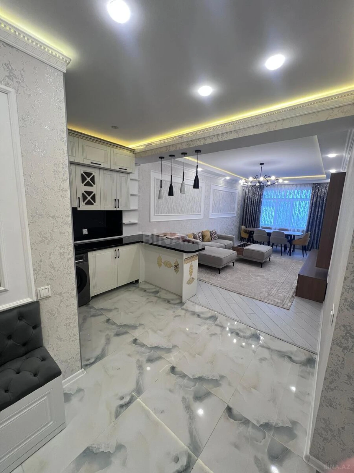 Satılır 2 otaqlı mənzil 74.1 m²